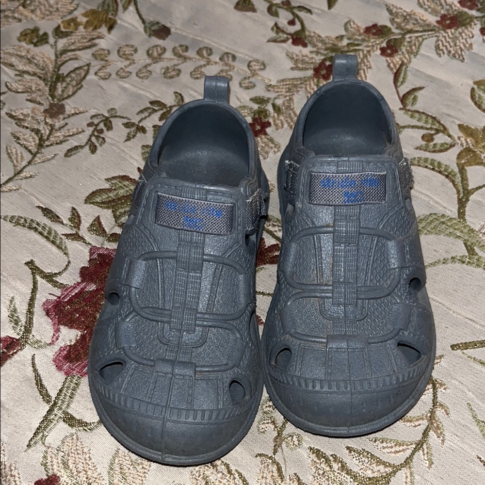 Stride Rite Gray Sandals